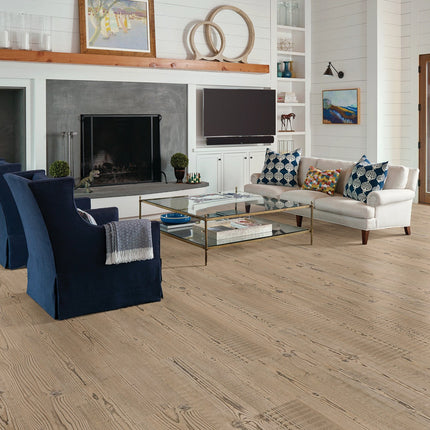 Setup Accent Pine in a room setting