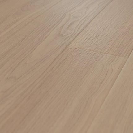 Lakehouse Luxe - Pearlwood Walnut